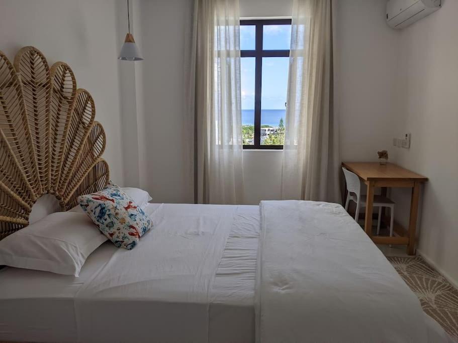 Seaview Serenity Apartment Flic en Flac Exterior photo
